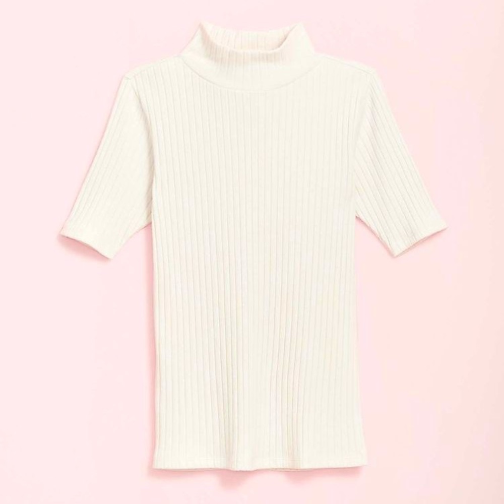 NWT Ribbed Mock Neck Top